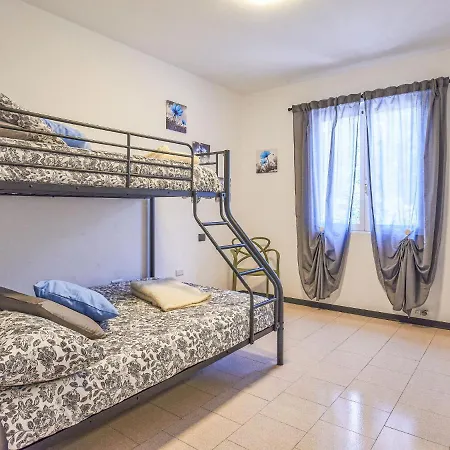 Apartamento Del Nibbio-1 By Interhome Carriola